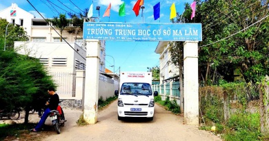 Xe thư viện lưu động đến với học sinh Trường THCS Ma Lâm